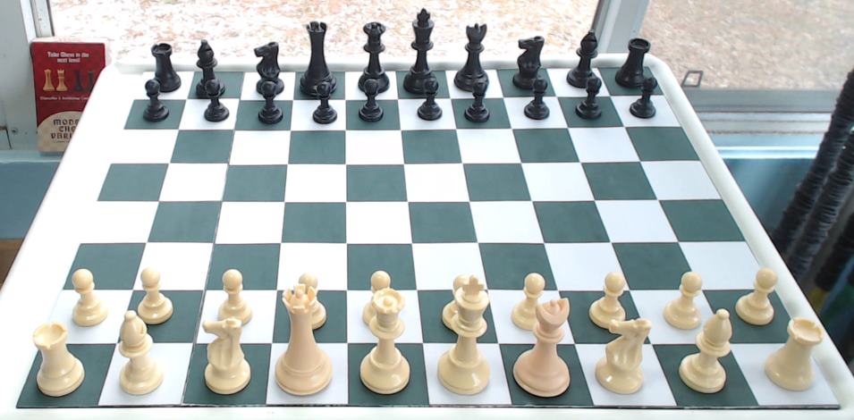 Photograph of Univers Chess Photograph of Univers Chess