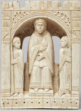 Photo of Reine Chess piece from 11th Century Italy